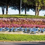 Апартаменти Need To Relax In *